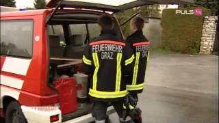 PULS 4 Reportage quot122 Einsatz für die Feuerwehrquot [upl. by Filberte]