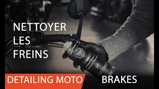 Detailing moto  Comment nettoyer les freins [upl. by Sinne]